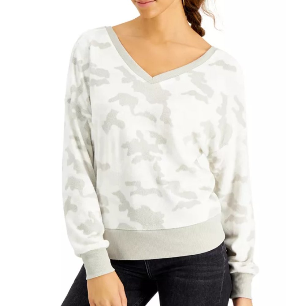 NWT Derek Heart Planet Gold Juniors' Cozy Crisscross-Back Top - Grey Camo